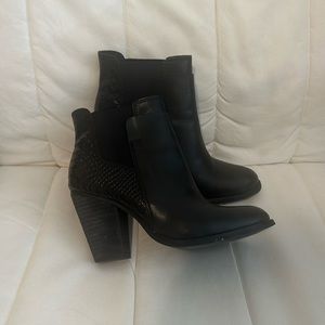 Aldo black ankle booties